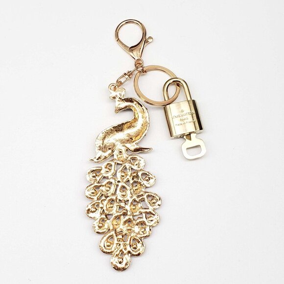 100% Auth Louis Vuitton Lock & Key with unbranded Bagcharm, Keycharm, Keychain - Picture 3 of 7
